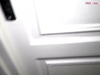 сможут ли анджела и мелани осилить хуй криса анджело в 4k французском тройничке после работы в париже?