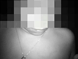 Glory Hole Zevki Yaramaz Herifin Dölünü Bana Akıtıyor!