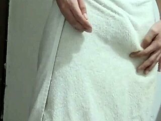 i feel so good spying on brazilian latina during massage until she cums from monster cock