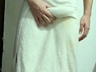 i feel so good spying on brazilian latina during massage until she cums from monster cock