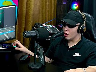 bianca demarchi shows her body silhouette bites ruan's ear and neck what a turn-on podcast pãpum no barraco