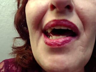 218 buzz buzz i got a new sextoy for my big ass curvy body with oiled hairy pussy solo masturbation