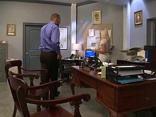 darryl hanah and jaelyn fox gettin' wild in this anal threesome... oh yeah!