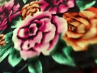 Sigo y le levanto la falda a mujer en la calle