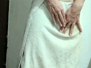 i feel so good spying on brazilian latina during massage until she cums from monster cock