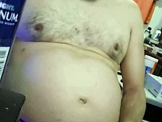 Ezsosa Curvy Pornstar Flashes In Bedroom Exhibition