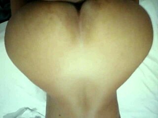 Oh wow, I'm showin' his buttocks and that huge ass... like, it's so big and impressive!