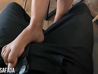 uhh pegando a empregada sozinhos no apto with my big cock filling her tight pussy with creampie