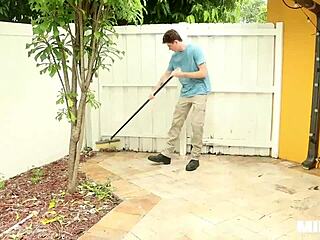 Intense hardcore fucking session with Justine Jakobs as the hottest milf taking big cock blows