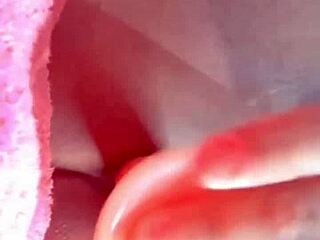 i can't help but feel so wet in my trans cuzinho while playing with dildo toys