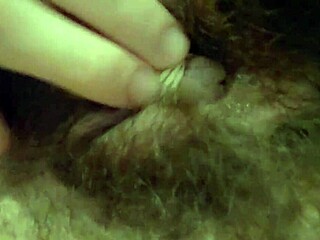 hey, i'm fucking myself with my own big clit tied up turning it purple 😈💦