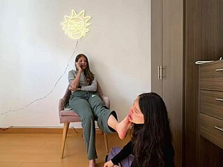 hot colombian latinas dive into fetish lesbian sex with scissoring face sitting and pussy licking 😈💦