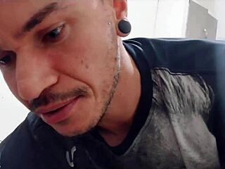 She decided to get a new tattoo while keeping a special accessory in place for added thrill during the session