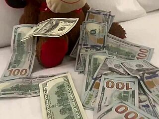 pusshole1 xvideo shows sexy big ass in action with intense focus on details