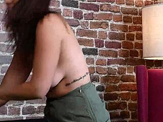 Double Speed Challenge with Cute Curvy Babe Dressing and Undressing in Fishnets