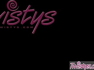 Melanie Memphis, are you playing and pleasing with petite lesbian orgasm in solo masturbation?