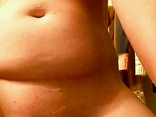 19yo Redhead Scarlet Dances Close Up For The Camera In Homemade Solo Scene