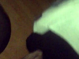 She tried covering it like it was her first time ever lol 😅 super awkward moment