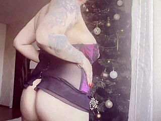 do you see these pussy lips spreading while my natural big tits bounce wildly?