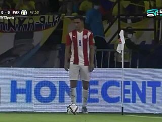 Bultos de futbolistas - Paraguay vs Colombia