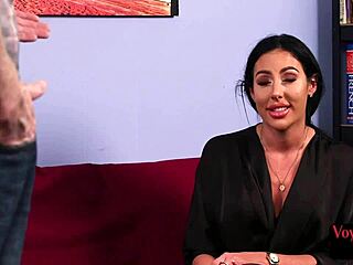 Voyeur cfnm amateur milf seduces wanker who wanks on her in heels and stockings