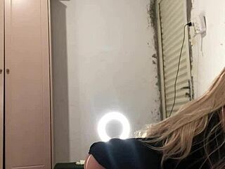 Amateur Brunette Fucks Real Sex Doll in Anal Assfucking with Toys