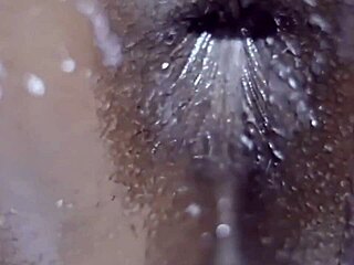 I feel so excited with amateur homemade anal creampie sex filling my big ass.