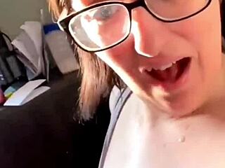 Candid Sandra stars in this bbw compilation where she takes huge cumshot facials from mature milf sucking sessions.