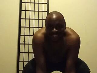 She started with spider crab exercises before diving into the restricted cum on ass roleplay session.