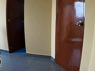 hey prostituta tetona asks me to wear condom but i remove it and leave her pussy dripping with cum