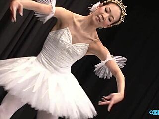 i'm the talented asian ballerina dancin' for my audience all proud of my public nudity