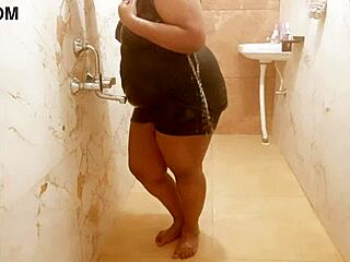 Myanmar Sexy Milf Takes Intriguing Shower Bath