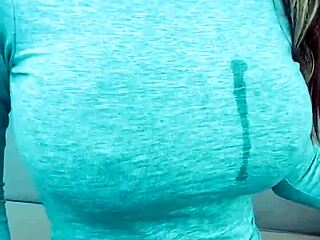 hey bimbos really do have way more fun with fingering