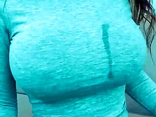 hey bimbos really do have way more fun with fingering