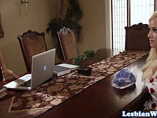 stockinged lesbian milf facesitting on beauty with kissing sucking and tits 😘