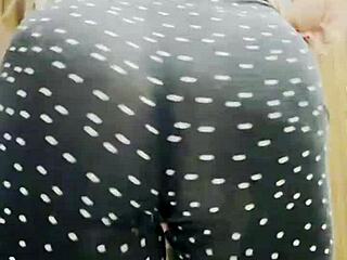 Whoa, check out this sexy ass in leggings