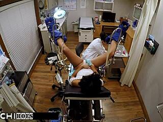 patient gets hitachi orgasm from nurse jackie banes in shaved pussy toys scene 😈