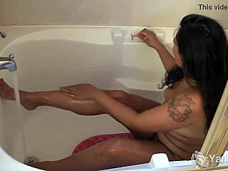 I feel so aroused watching yanks brunette miel shave her tanned legs in the shower