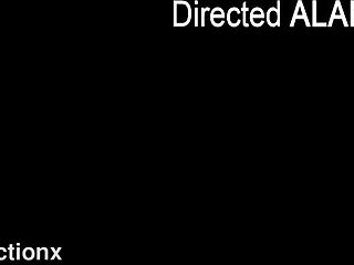 Julia North enjoys solo time in Prague