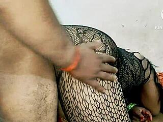 Hey, desi Indian girl is fucking with boys in homemade action