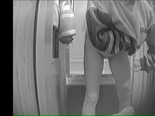 uh, here's 61 year old vicki's bald pussy...