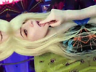 hey, check out this eyebrow head shaving free teaser with sensual moves