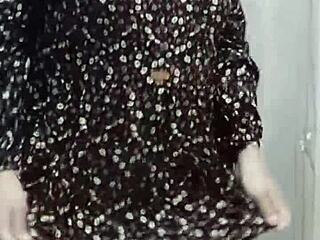 why is this hijab teacher going viral dancing naked like that?