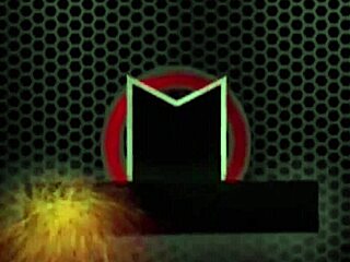 blonde tasha reign eases her glass dildo into her big pussy lips