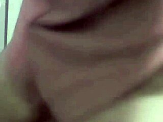 why is this hijab teacher going viral dancing naked like that?