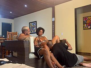 Minha Enteada Pensou Que Eu Estava Sozinho Mais Ela Se Enganou Deu Para 3!