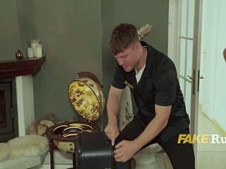 Busty milf notices her bodyguard's desire to enter her holes without any barriers