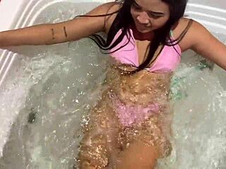 i'm a divorced porn actress hunting a warehouse worker to fuck hard