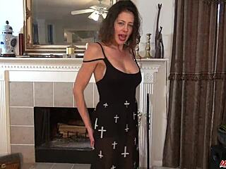 skinny granny RIPS clothes and SHAKES toys deep in CUNT