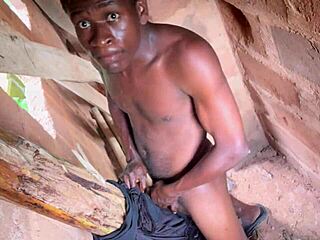 Guy Sticks Huge Monster Cock in Big Ass